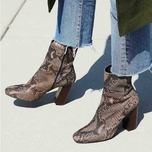 Free People Nolita Brown Snakeskin Booties, EU 41, US 9.5 - Picture 1 of 9